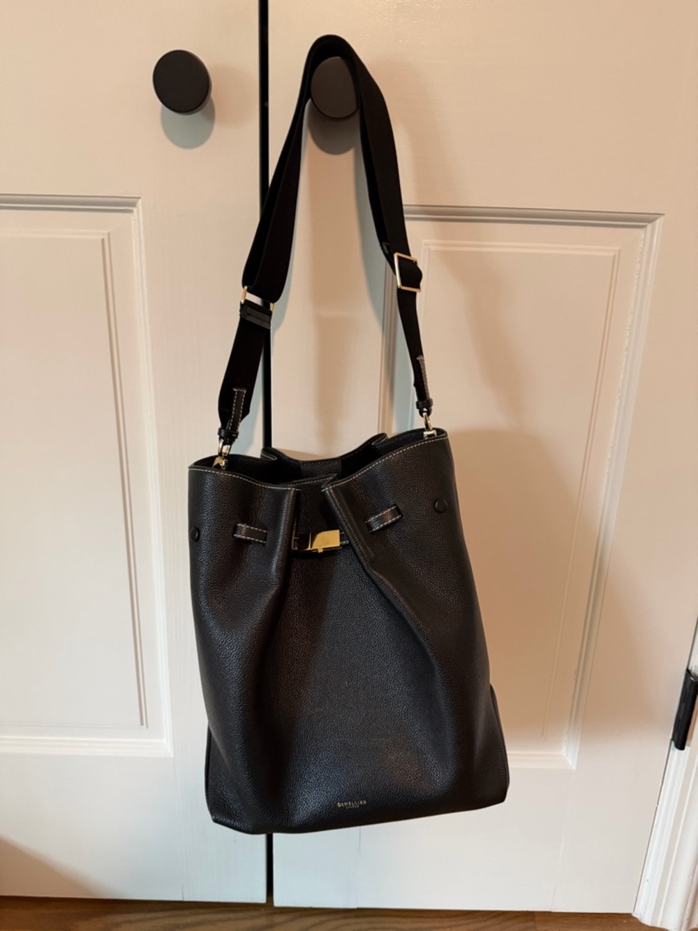 DeMellier Black Large Leather Bucket Bag with Gold Hardware and Crossbody Strap. - Picture 4 of 5